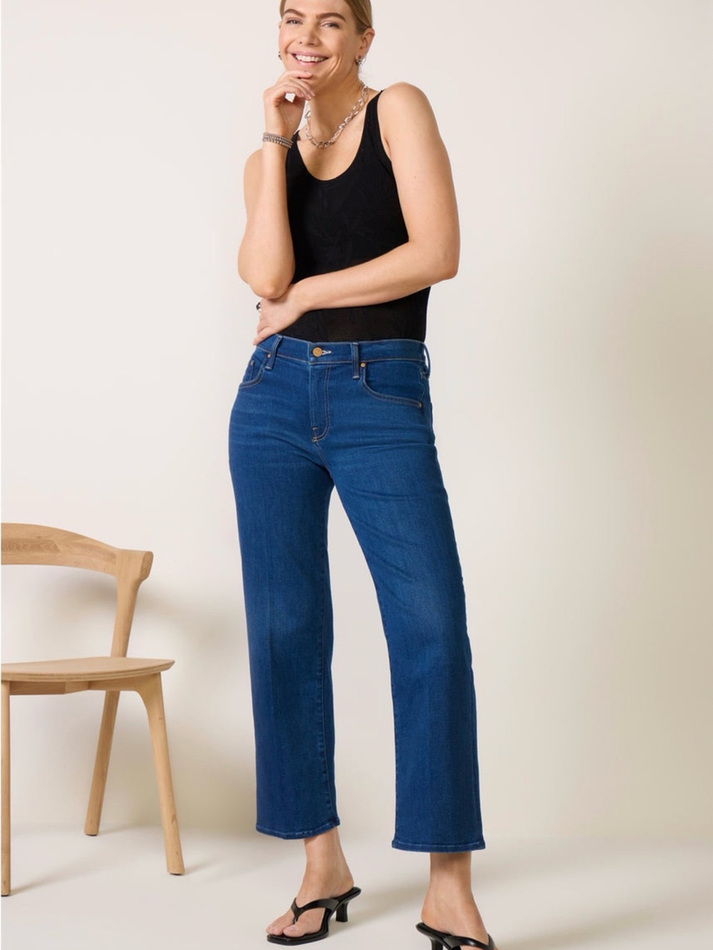 NWT MOTHER Mid-Rise Rambler Zip Flood Jeans in Pinkiesup - size 27